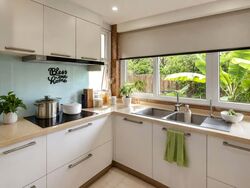 Coronation Road (D10), Detached #563603301